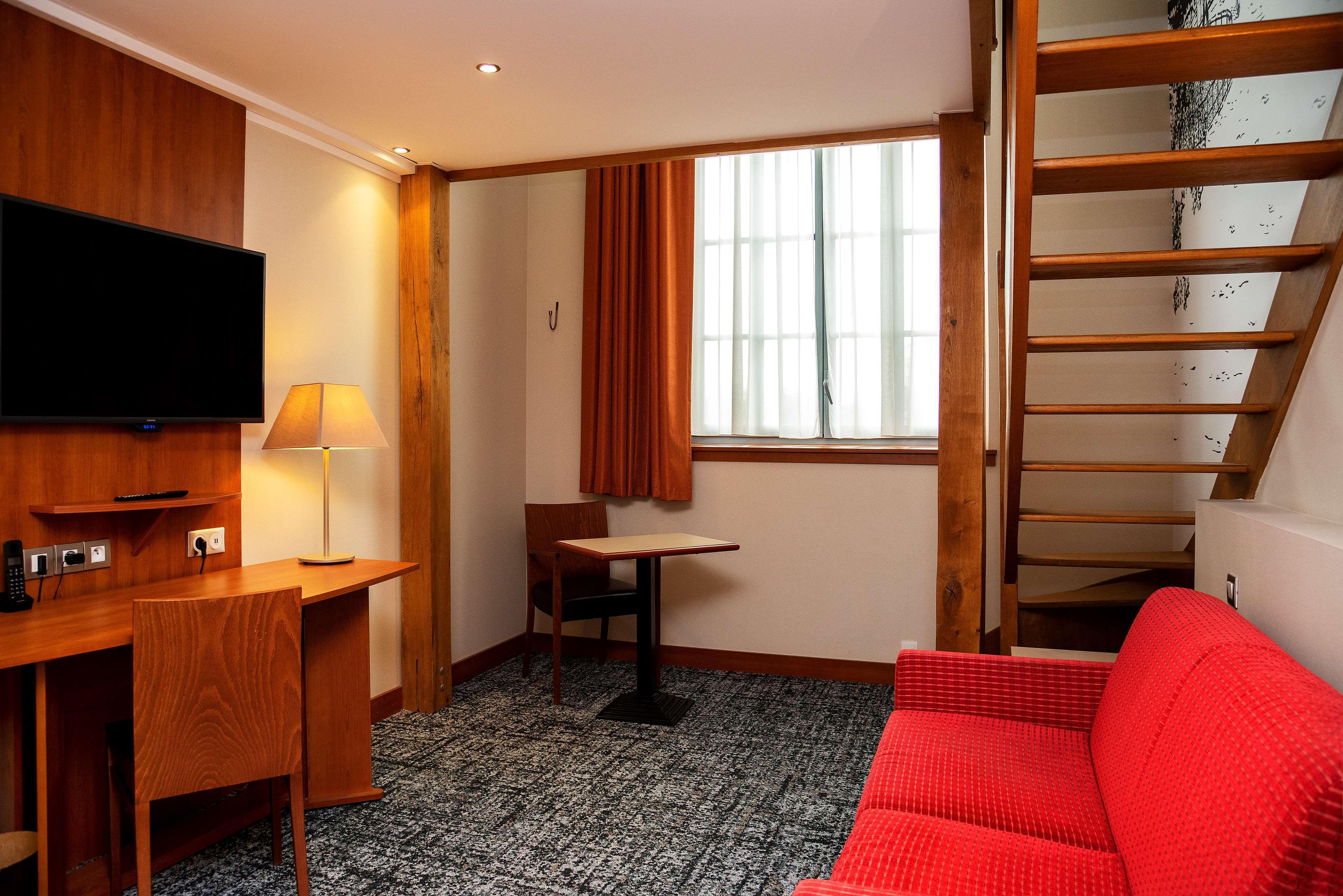 Best Western Plus Hotel Colbert Châteauroux Εξωτερικό φωτογραφία