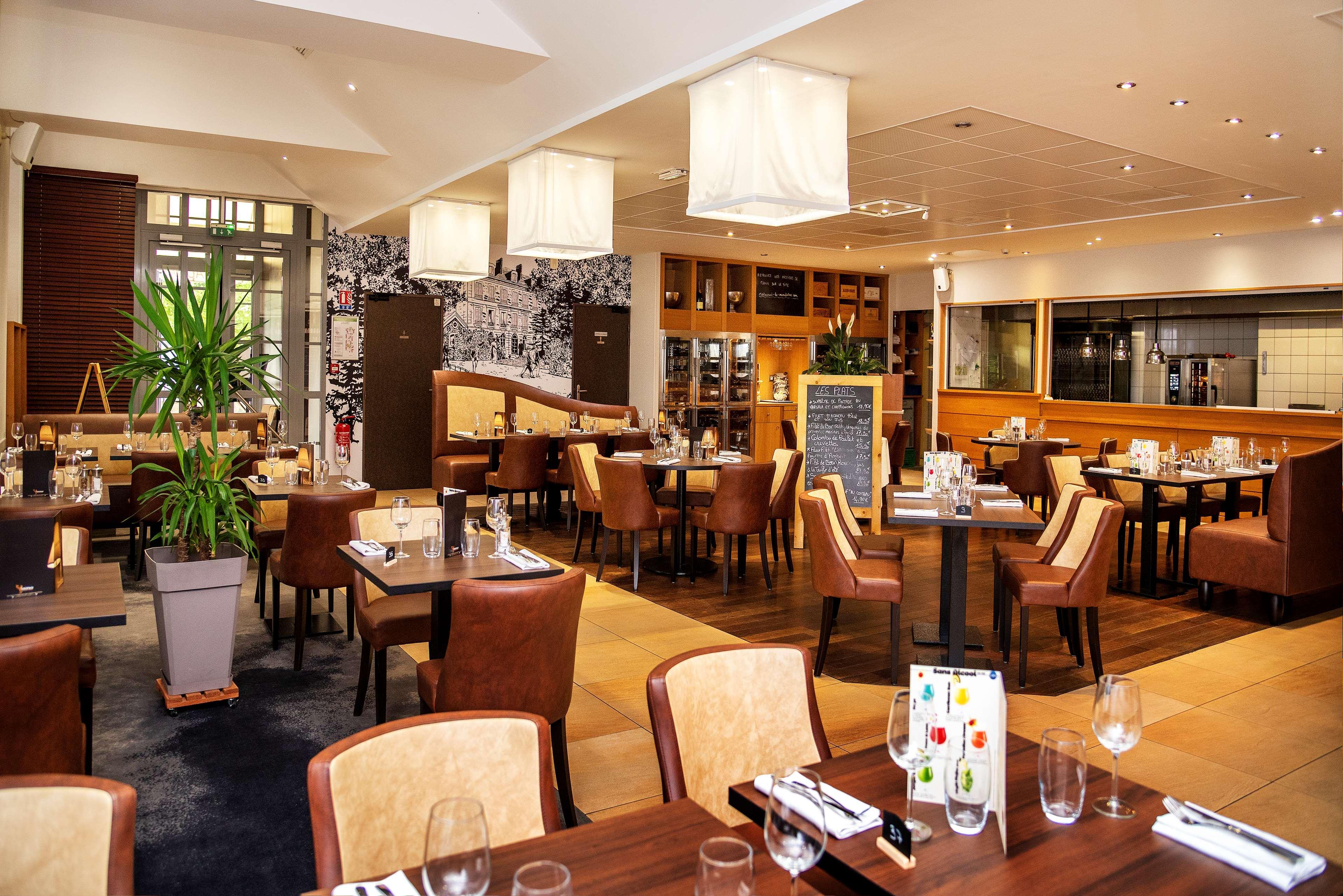 Best Western Plus Hotel Colbert Châteauroux Εξωτερικό φωτογραφία