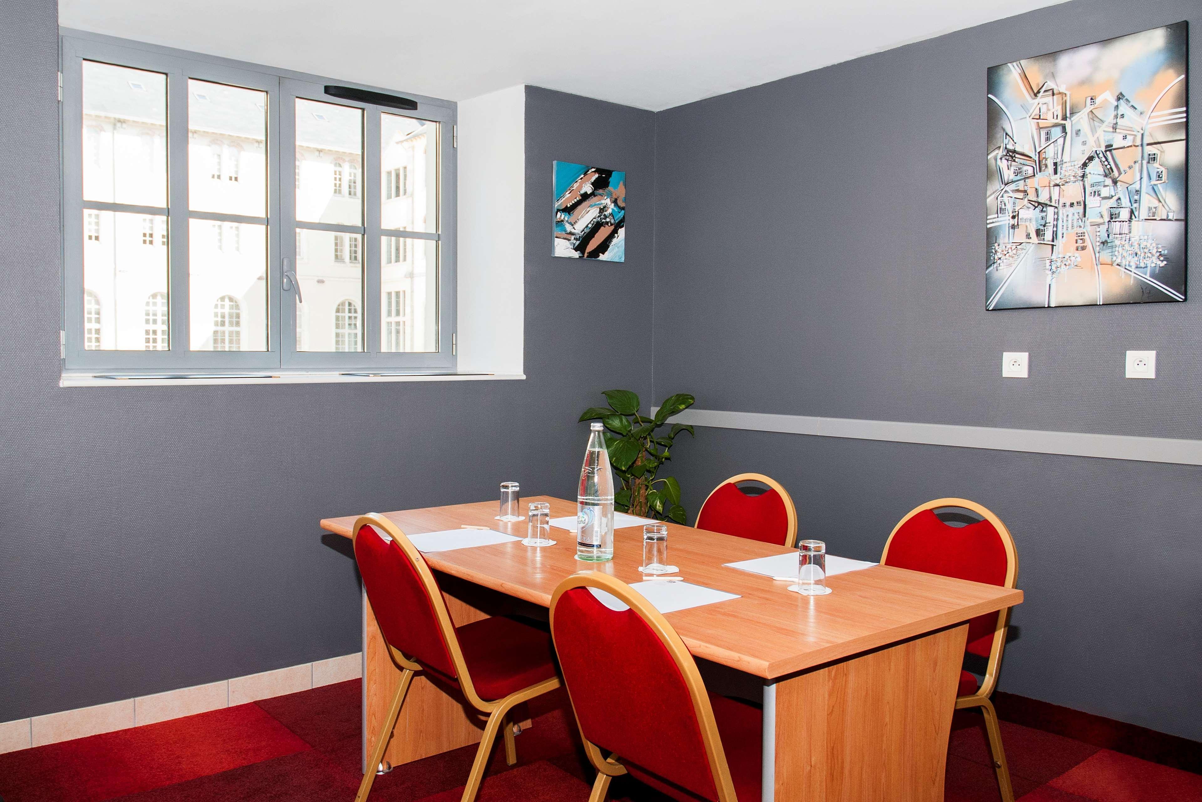 Best Western Plus Hotel Colbert Châteauroux Εξωτερικό φωτογραφία